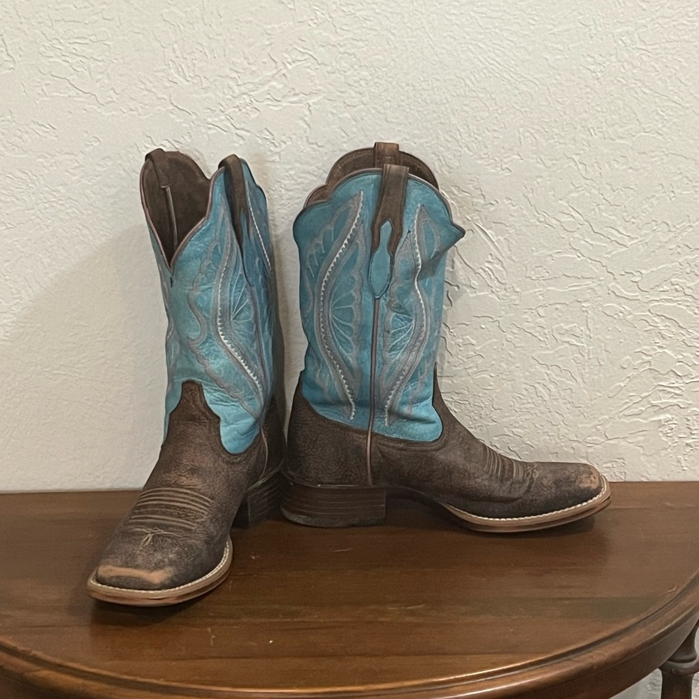 Ariat Brown Leather Cowboy Boots with Turquoise Shaft - Picture 8 of 8